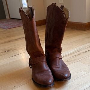 Women’s Frye Tall Wyatt Harness Brown Cognac Brown Leather Boots sz 10 B Pull On